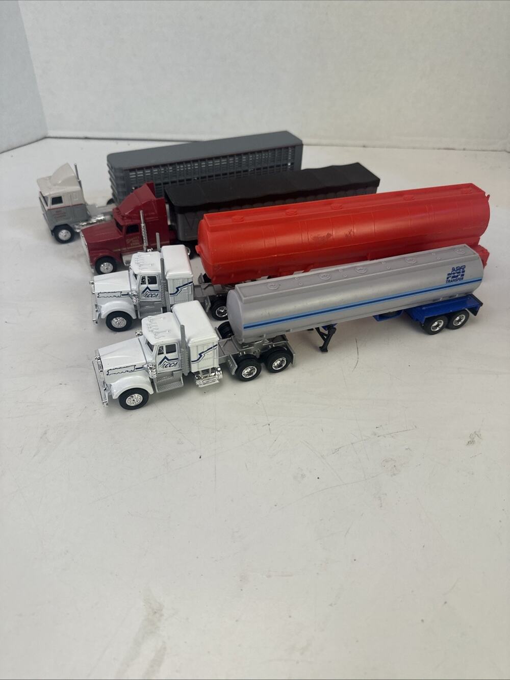 Lionel & Other O Scale Assorted Semi-trailers [4] EX
